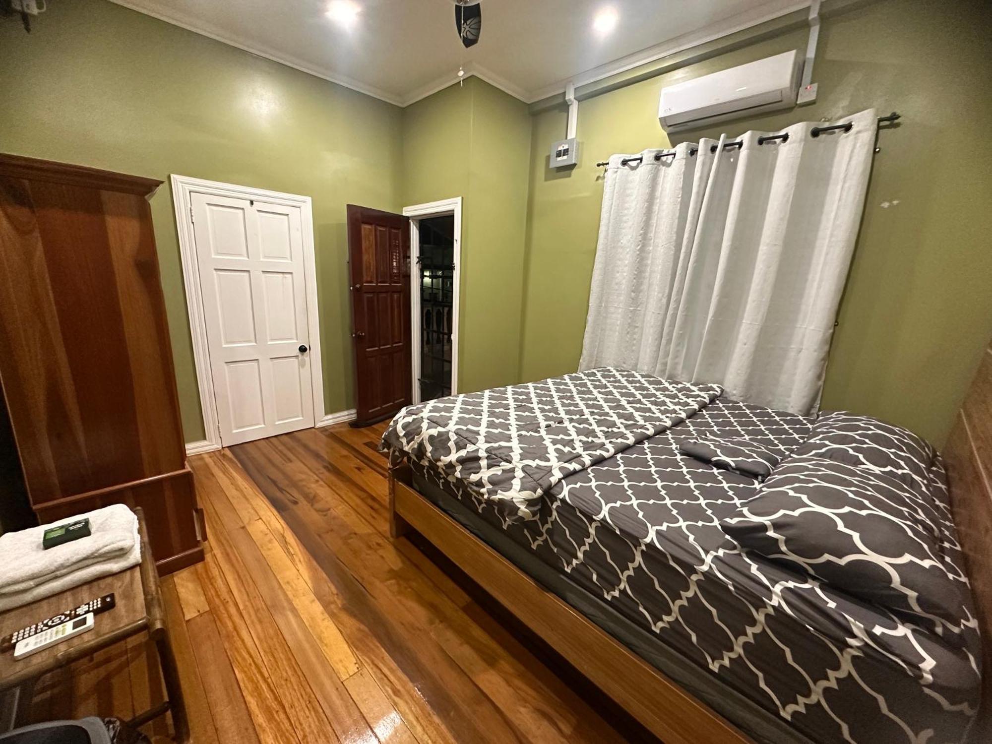 Hollywood Guesthouse Georgetown Extérieur photo